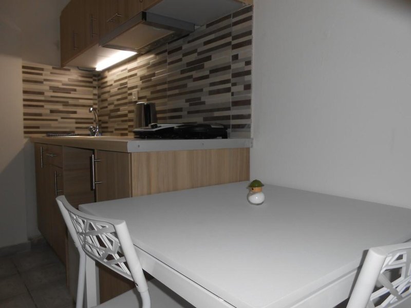 Aristo Studios 7
