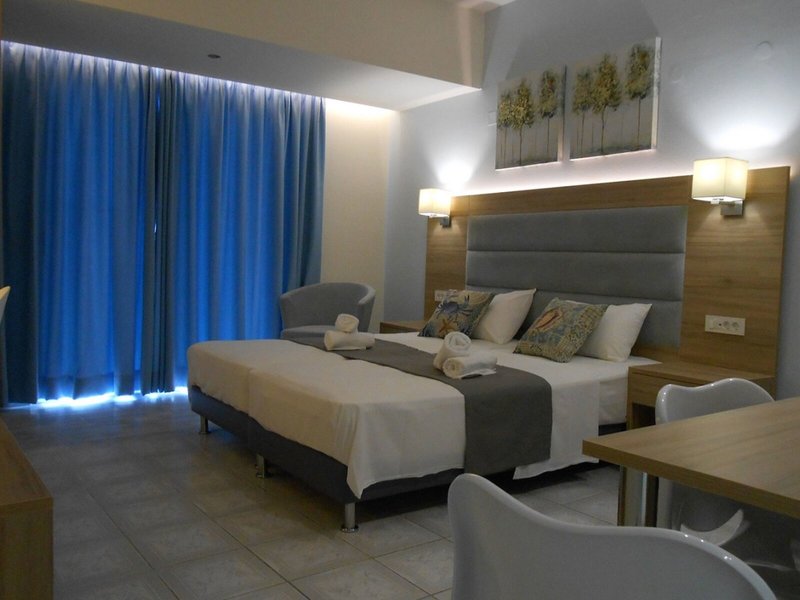 Aristo Studios 15