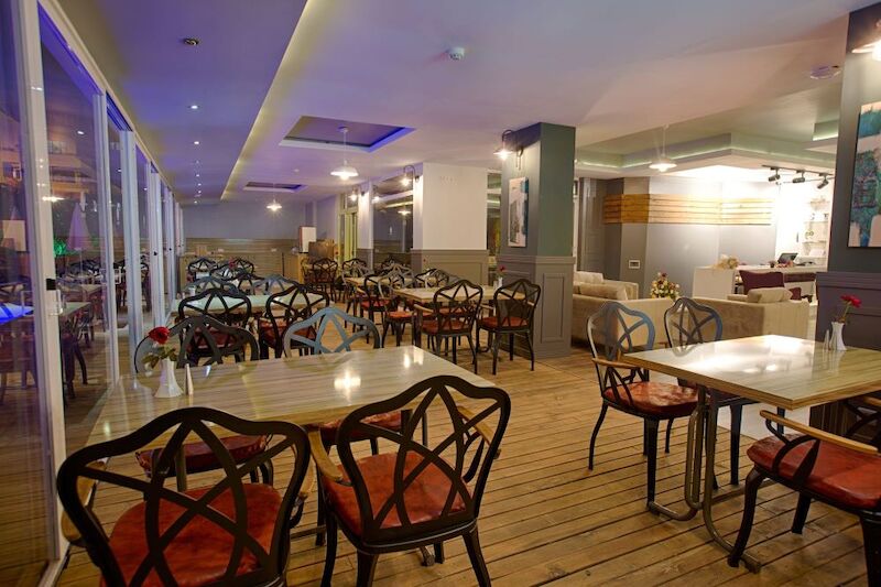 HMA Hotel & Suites 6