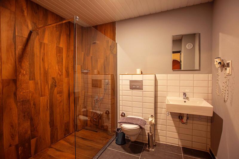 HMA Hotel & Suites 10