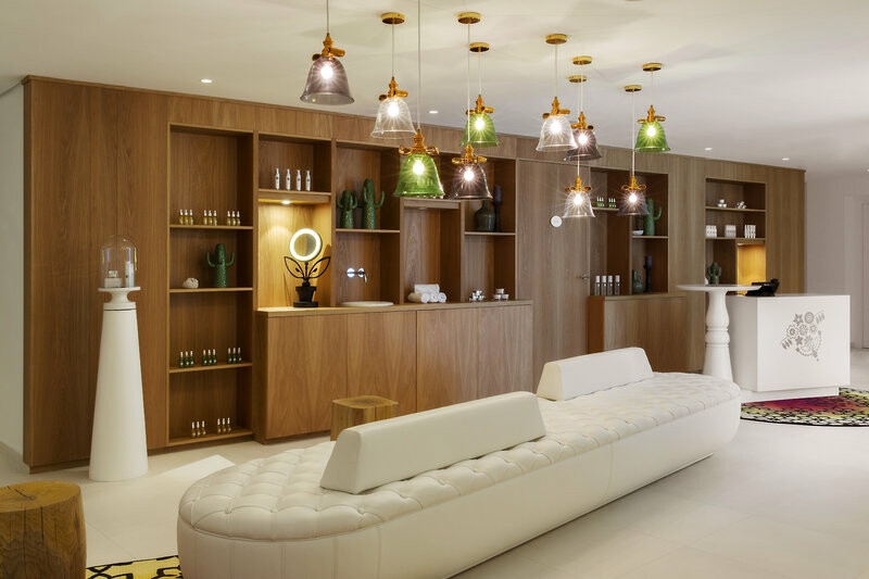 The Donna Portals 13