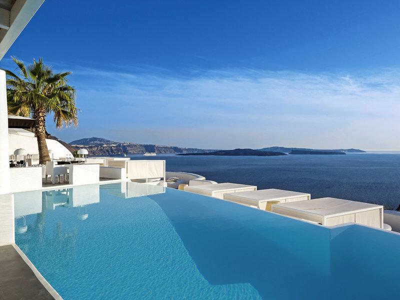 Kirini Suites & Spa 5