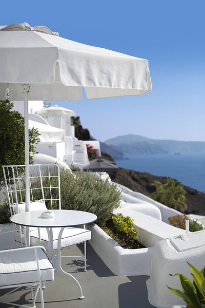 Kirini Suites & Spa 7