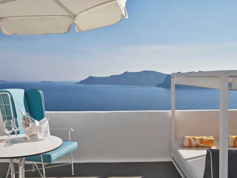 Kirini Suites & Spa 12