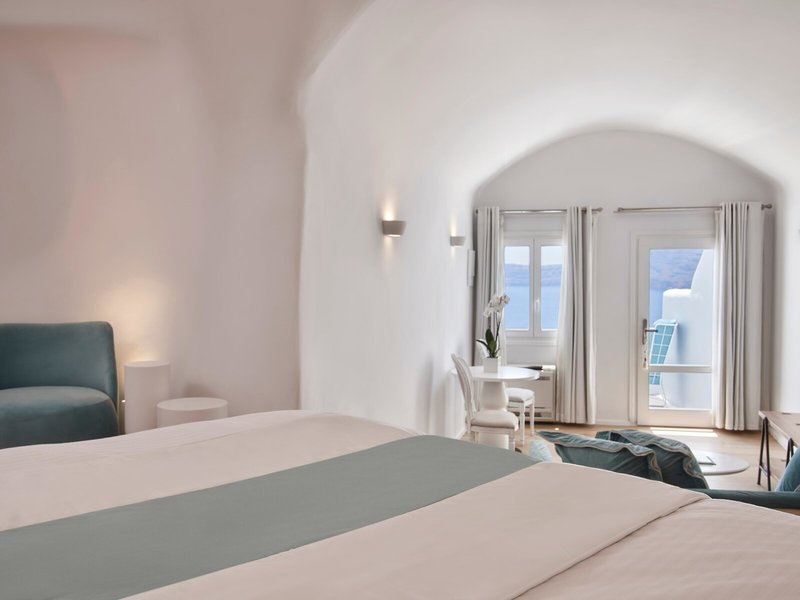 Kirini Suites & Spa 13