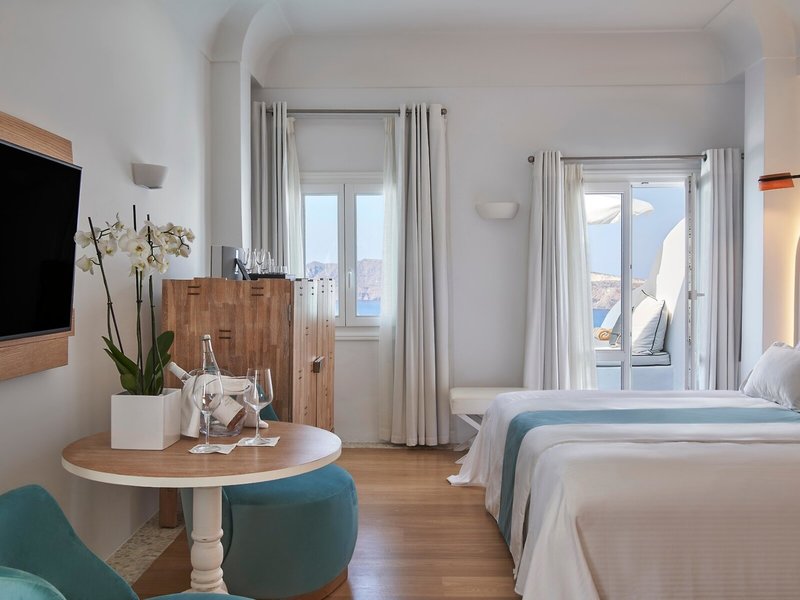 Kirini Suites & Spa 23