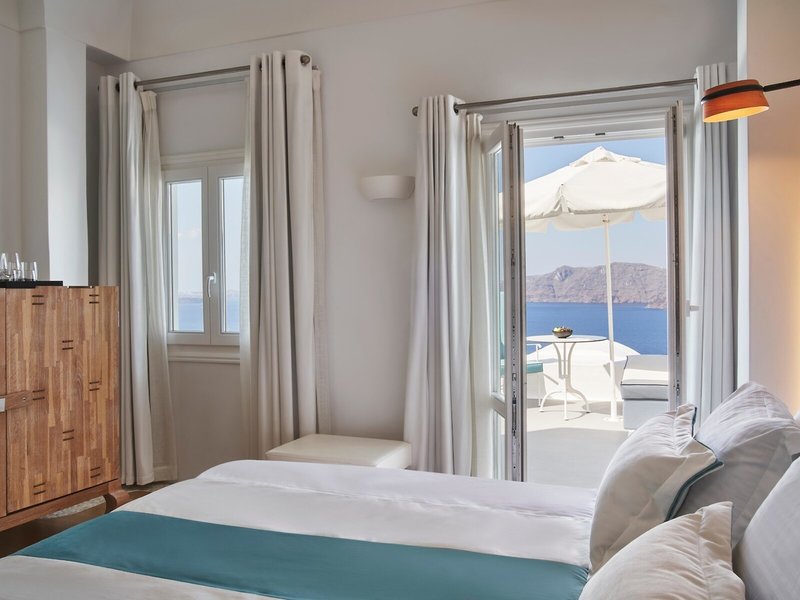 Kirini Suites & Spa 24