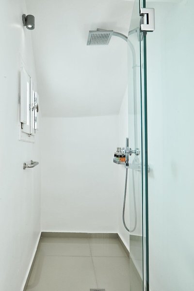 Kirini Suites & Spa 26