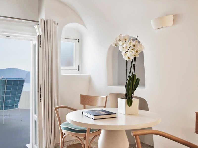 Kirini Suites & Spa 28