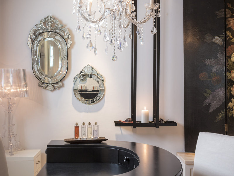 Kirini Suites & Spa 36