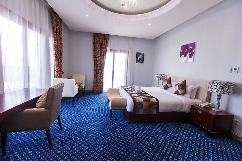 Red Castle Hotel 1