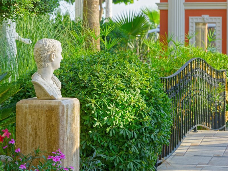 Antique Roman Palace 6