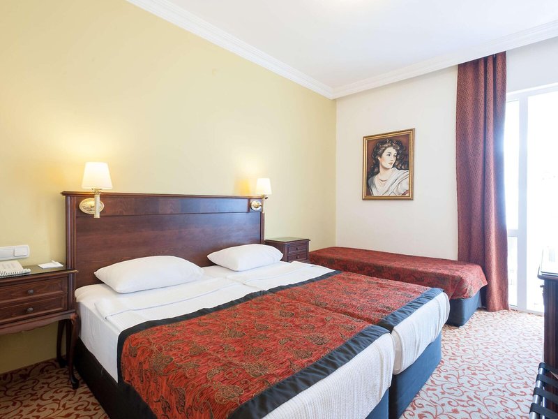 Antique Roman Palace 43