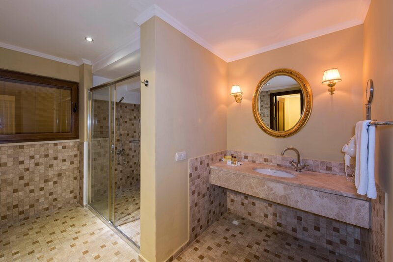 Antique Roman Palace Museum Hotel 46