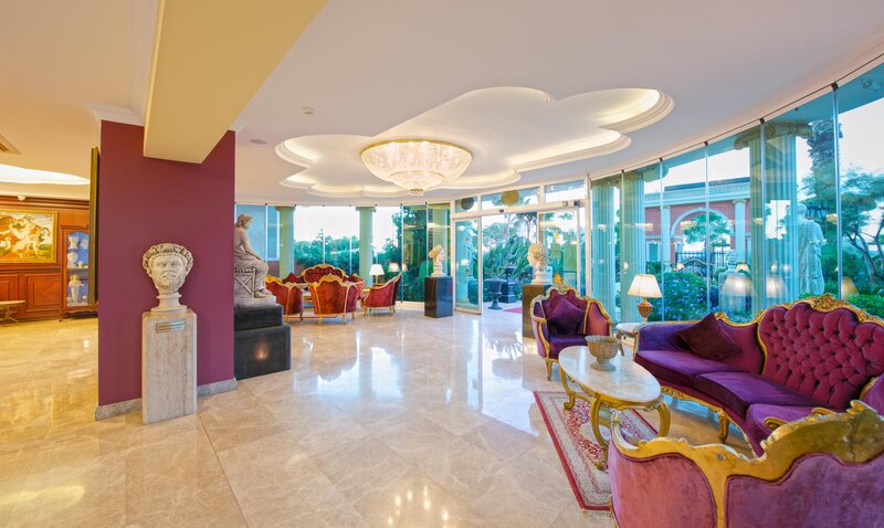 Antique Roman Palace Museum Hotel 47