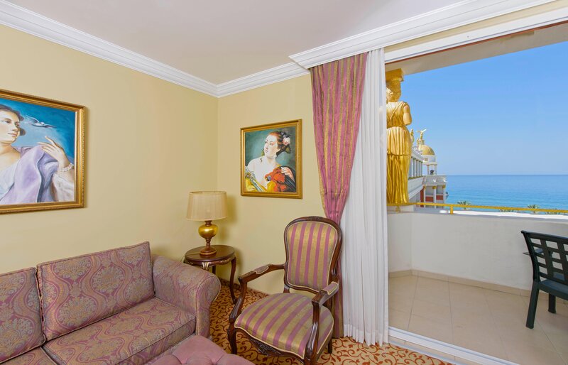 Antique Roman Palace Museum Hotel 68