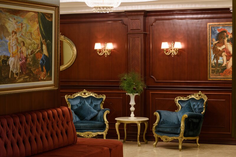 Antique Roman Palace Museum Hotel 84