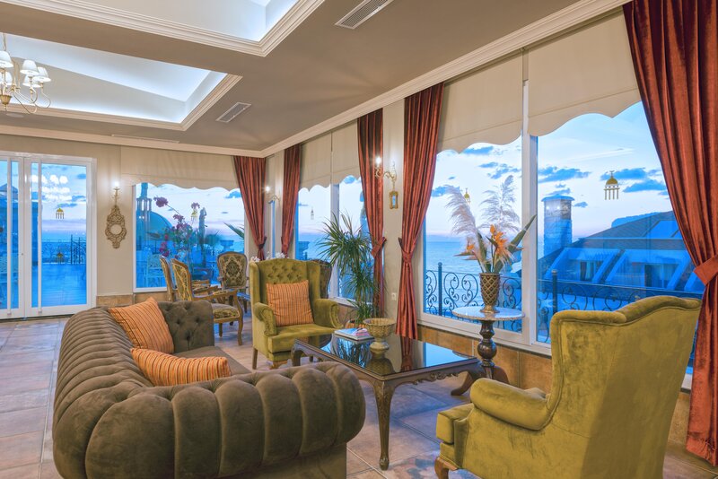 Antique Roman Palace Museum Hotel 87