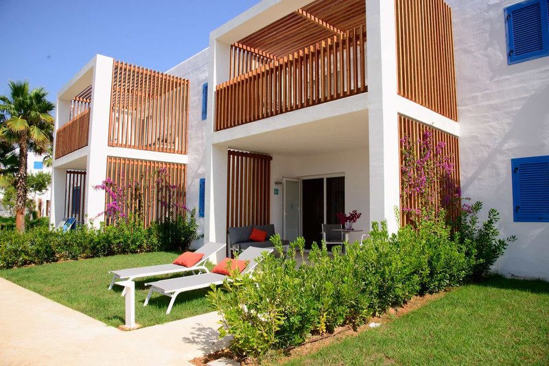 COOEE Cala Llenya Resort Ibiza 5