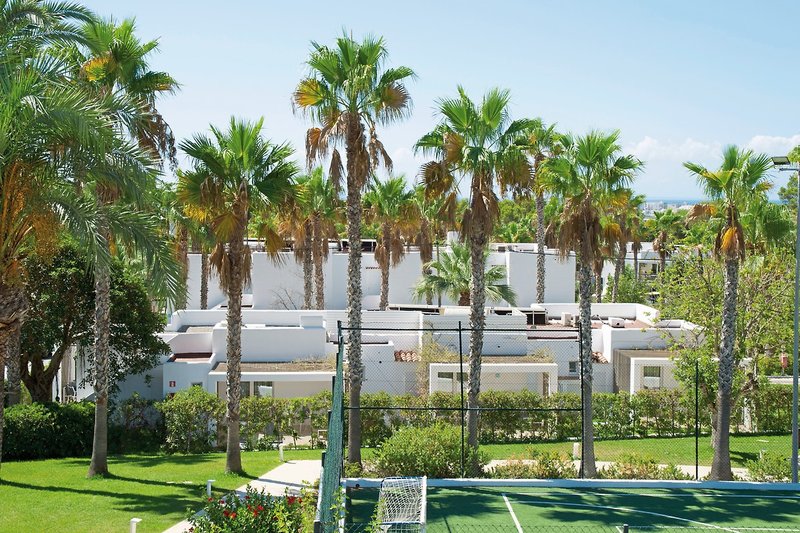 COOEE Cala Llenya Resort Ibiza 2