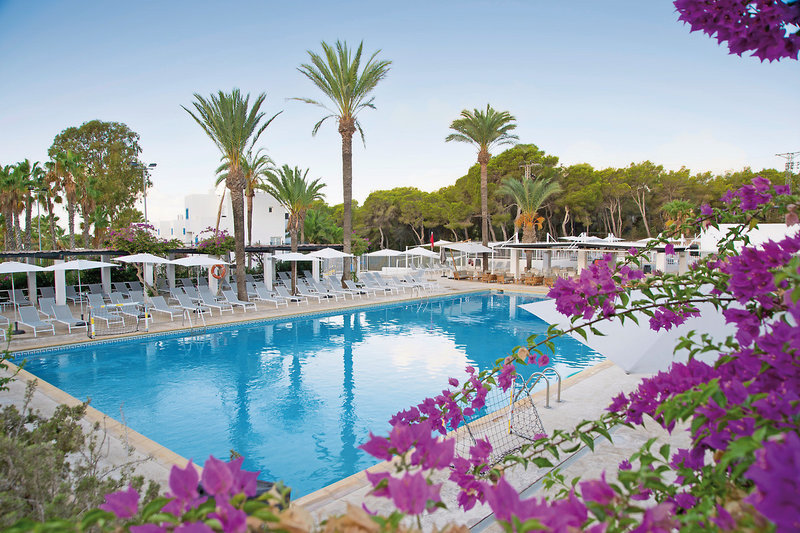 COOEE Cala Llenya Resort Ibiza 6
