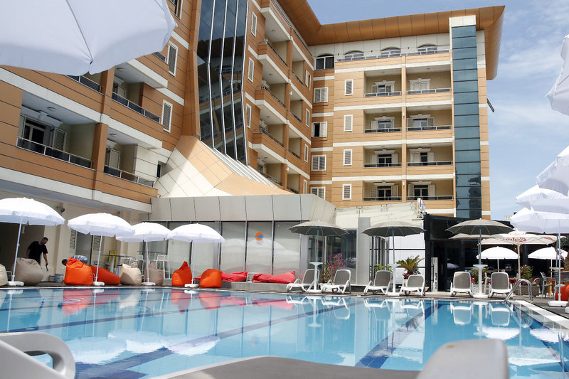 AMH Hotel Durres 1