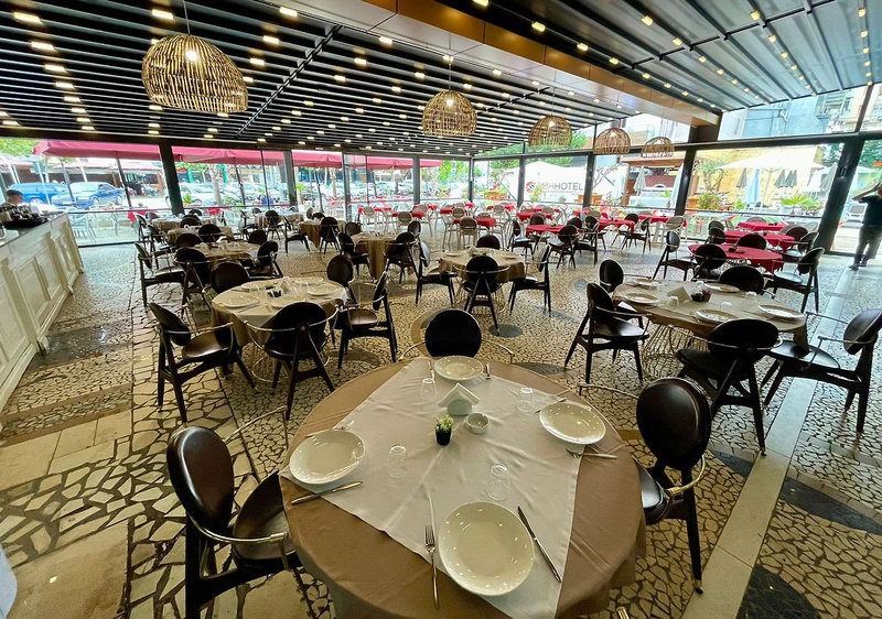 AMH Hotel Durres 5