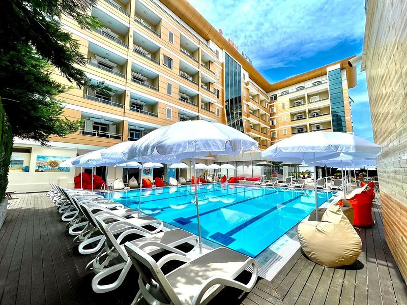AMH Hotel Durres 2