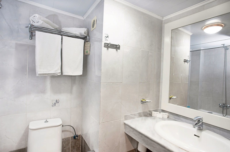 Atlantis Hotel 14