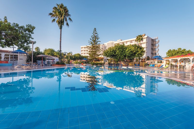 Atlantis Hotel 3