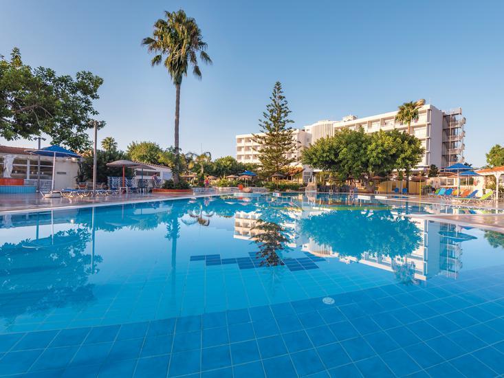 Atlantis Hotel 2