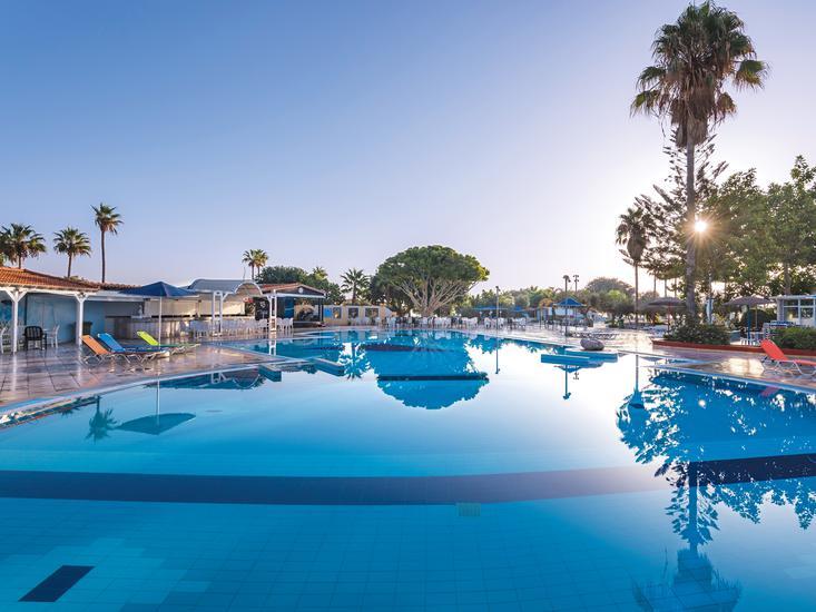 Atlantis Hotel 3