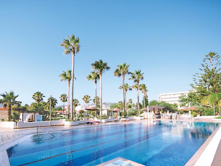 Atlantis Hotel 4