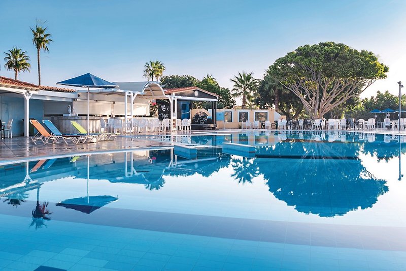Atlantis Hotel 1
