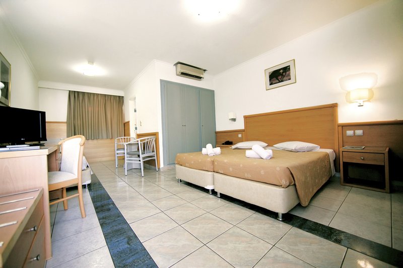 Atlantis Hotel 17