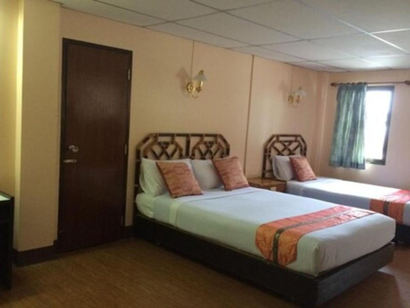 Lukmuang 2 Hotel 33