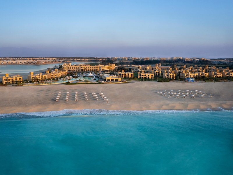 Hilton Al Hamra Beach & Golf Resort 2
