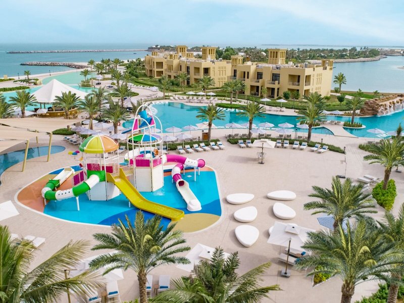 Hilton Al Hamra Beach & Golf Resort 4