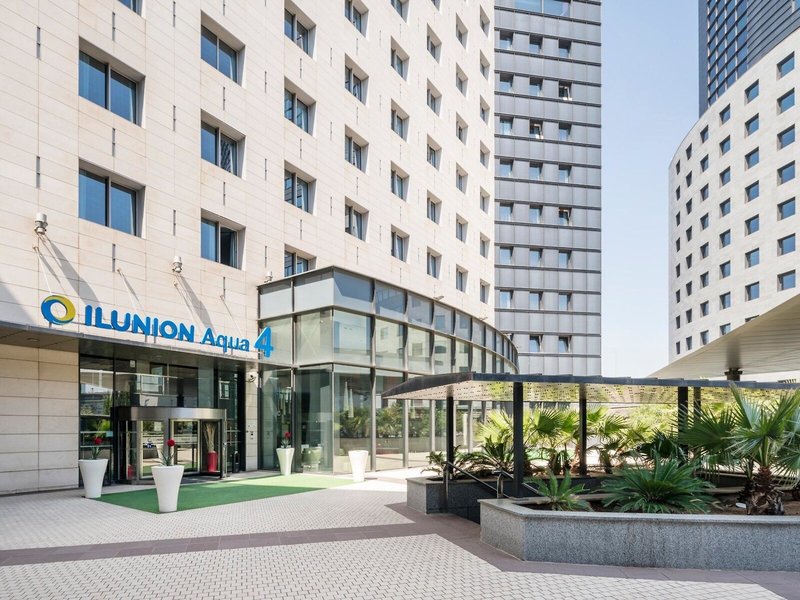 Hotel ILUNION Aqua 4  1
