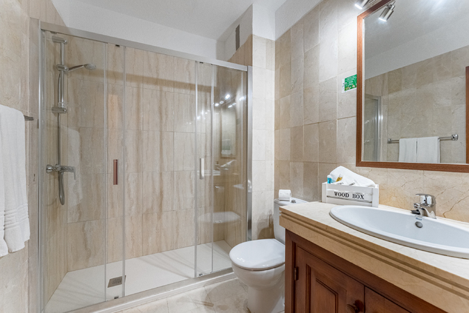 Klayman Olivina Aparthotel 5