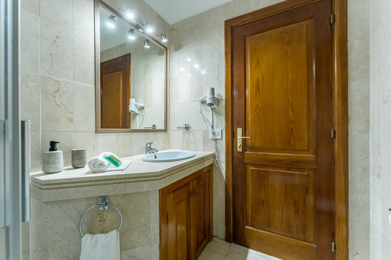 Klayman Olivina Aparthotel 12