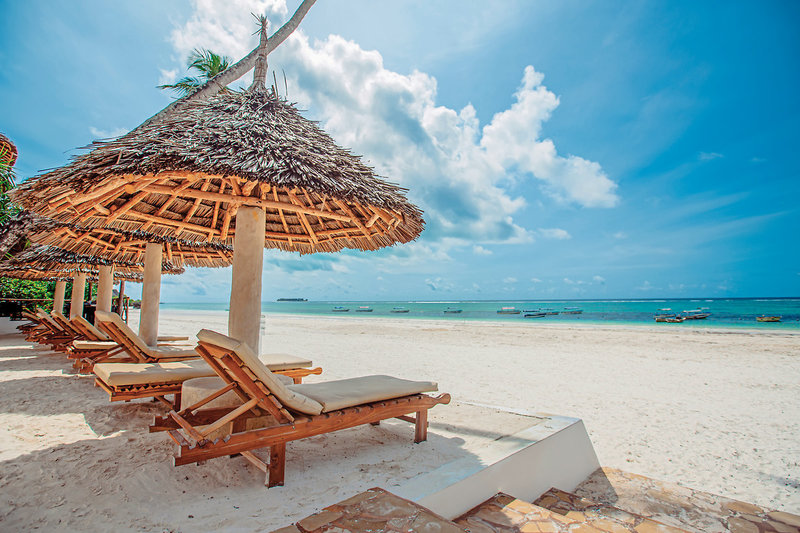 Dream’s Bay Beach Hotel 6