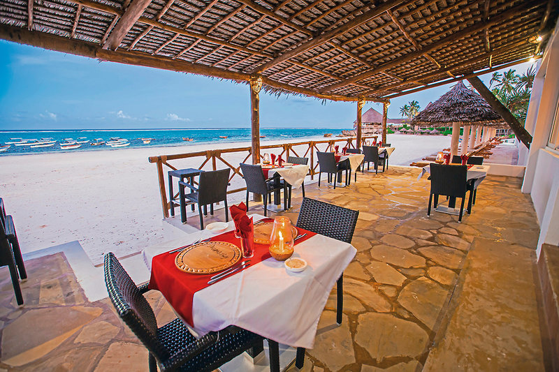 Dream’s Bay Beach Hotel 11