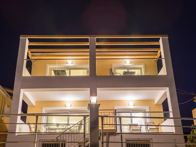 Laura Beach House 1