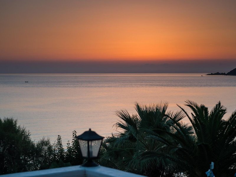 Laura Beach House 12