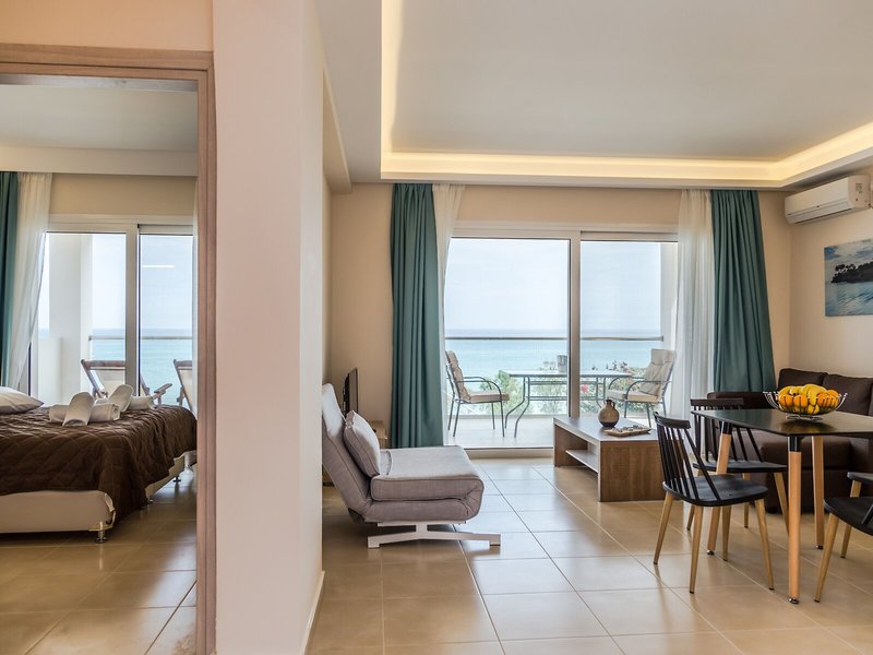 Laura Beach House 30