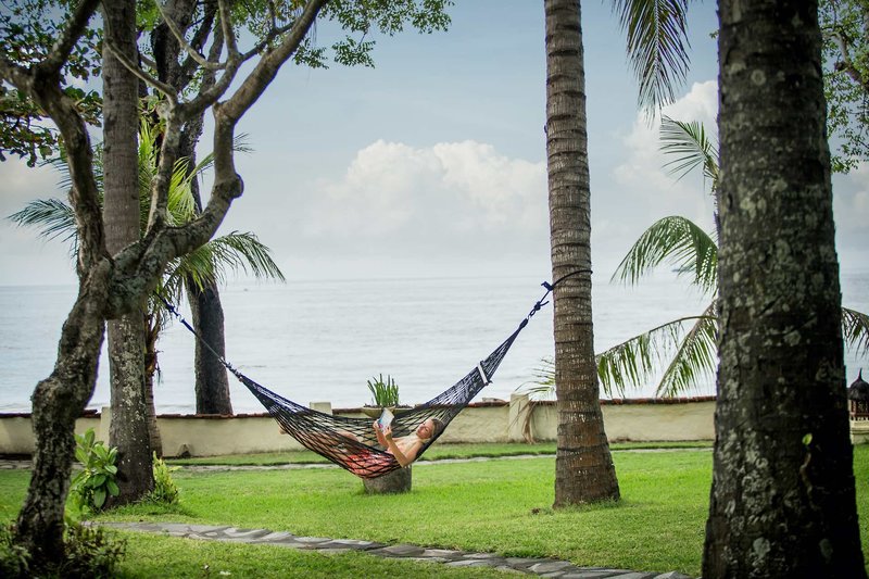 Alam Anda Ocean Front Resort & Spa 2