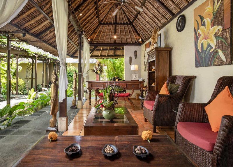 Alam Anda Ocean Front Resort & Spa 8