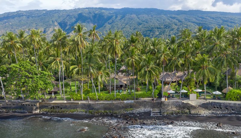 Alam Anda Ocean Front Resort & Spa 12