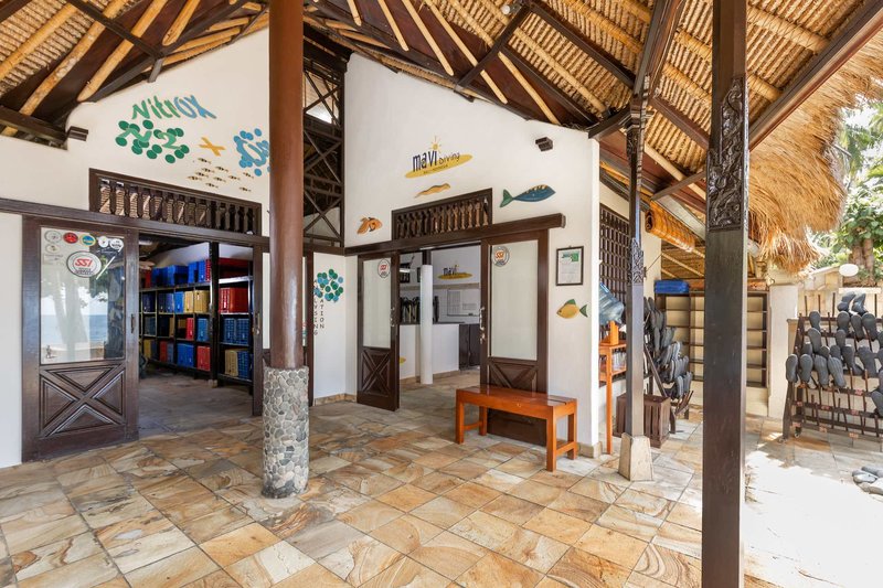 Alam Anda Ocean Front Resort & Spa 43